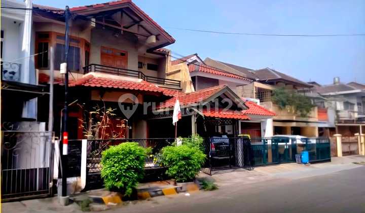 Rumah 2 Lt Dekat Pusat Perbelanjaan Kelapa Gading 2