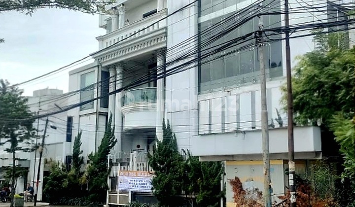 Ruko Murah Bagus Siap Pakai Strategis Cempaka Putih