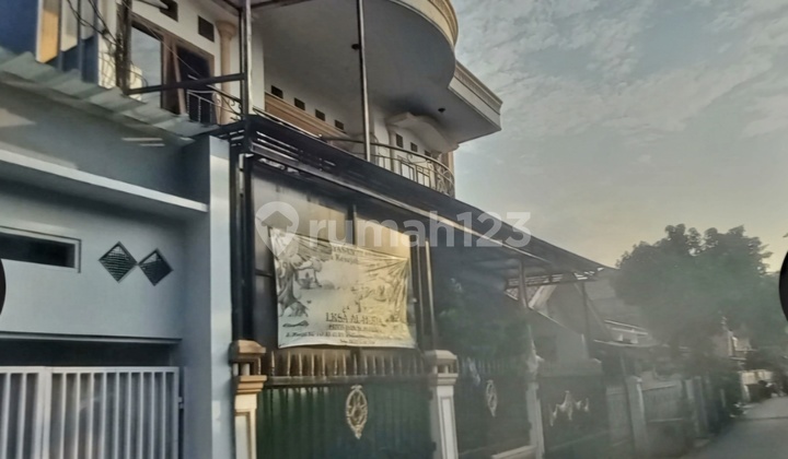 Rumah Bagus 2lt Dirawamangun Dekat Tiptop