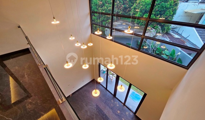 Rumah Moderen Rapih The Icon Bsd