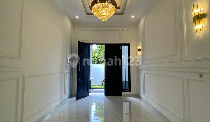 Rumah Hoki Mewah American Classic Di Griya Loka Bsd