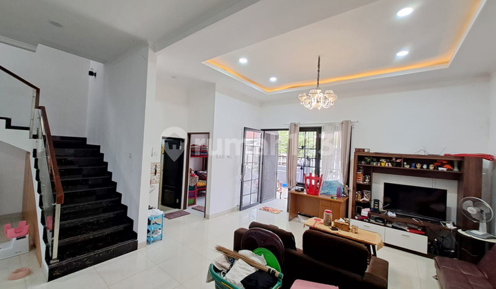 Rumah Posisi Hoek Di Villa Melati Mas Tangerang 2