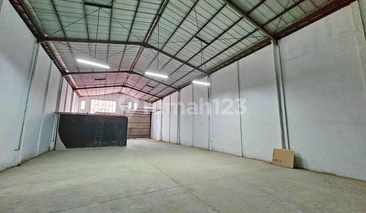 Large Lucky Warehouse in BSD Tech Park Warehouse in Ciater