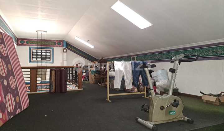 Jual Cepat Nego sampai Deal Rumah 2.5 Lantai SHM di sayap Buah Batu 2