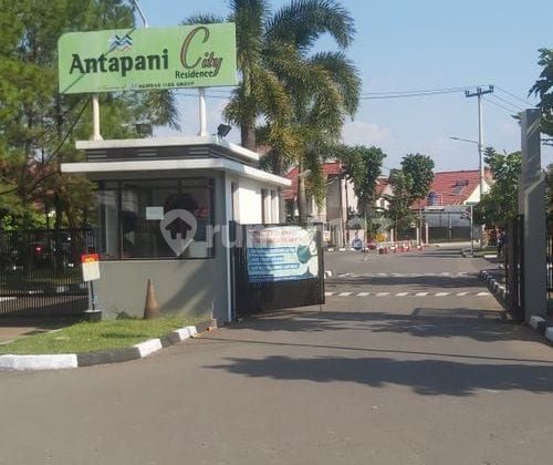 Two-story ready-to-use minimalist house in Antapani City 2