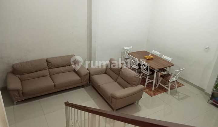 Rumah 2 Lantai Bagus SHM di Antapani, Bandung 2