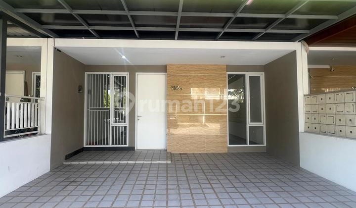 Rumah Full Renovasi di Cherryfield Buah Batu Garasi 2 Mobil Siap Huni