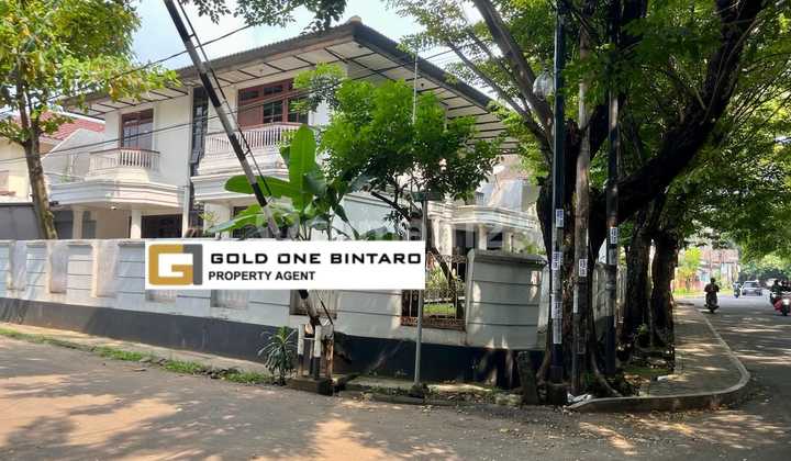 Rumah Luas Posisi Hoek Di Bintaro Sektor 2 Tangsel