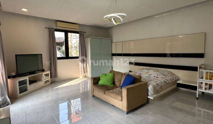 Rumah Bagus Semi Furnished di Kemang Utara, Jakarta Selatan 2