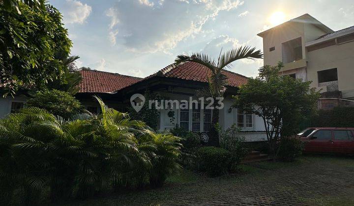 Rumah Bagus Semi Furnished di Kemang Utara, Jakarta Selatan 1