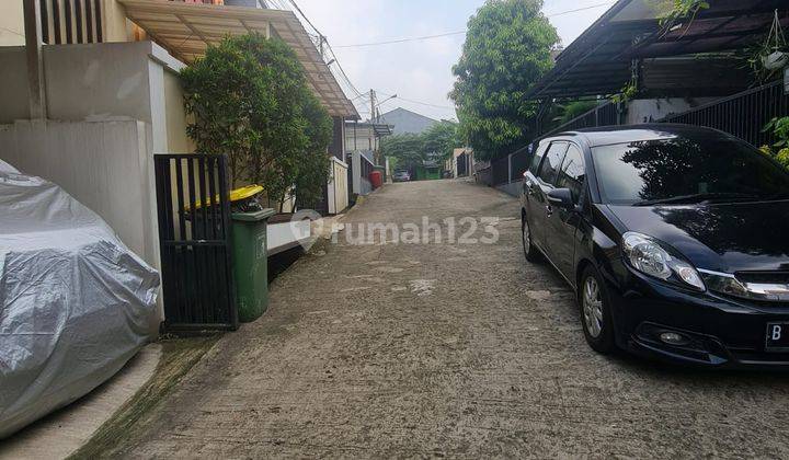 Rumah 2 Lantai Bagus Semi Furnished di Jati Padang, Jaksel  2