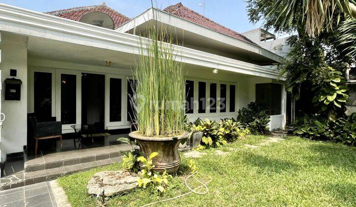 Rumah Butuh Renovasi Unfurnished di Menteng, Jakarta Pusat 1