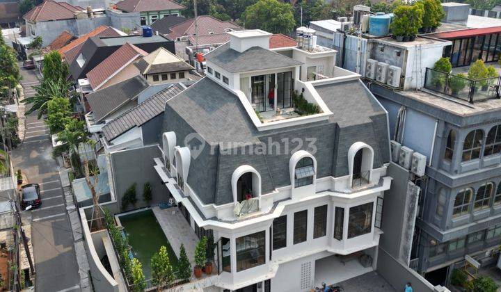 Rumah 4 Lantai Baru di Senopati, Jakarta Selatan 1