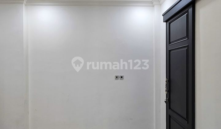 Rumah 4 Lantai Baru SHM di Kebayoran Baru, Jakarta Selatan 2