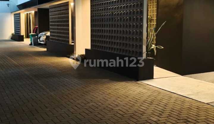 Rumah Cantik 2 Lantai, SHM, di Caman, 2