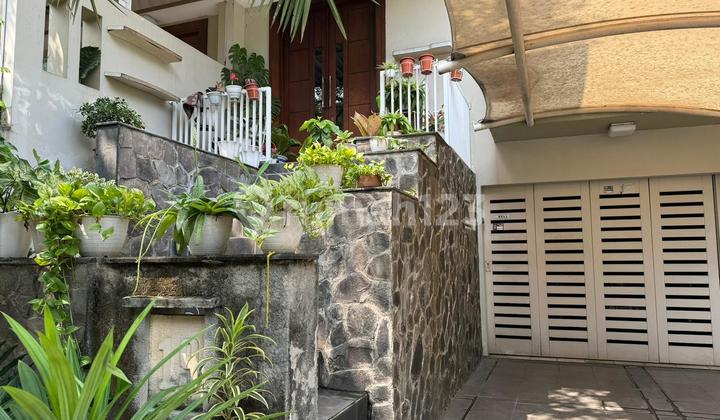 Beautiful House in a Cluster, 3 Floors, SHM, in Jati Padang 2