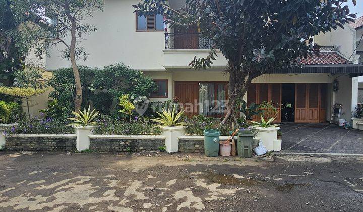 Rumah Ampera 2 Lantai Bagus Furnished SHM di Kemang, Jakarta Selatan 2