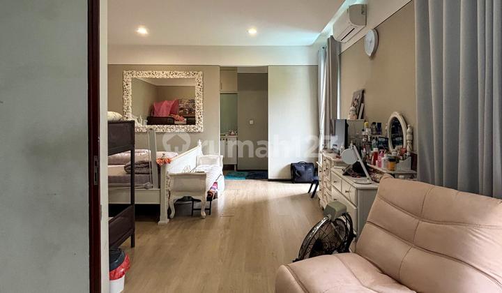 Dijual Rumah Secondary Terawat Siap Huni dengan Halaman Luas dalam Townhouse Eksklusif berlokasi di R.C Veteran, Jakarta Selatan 2