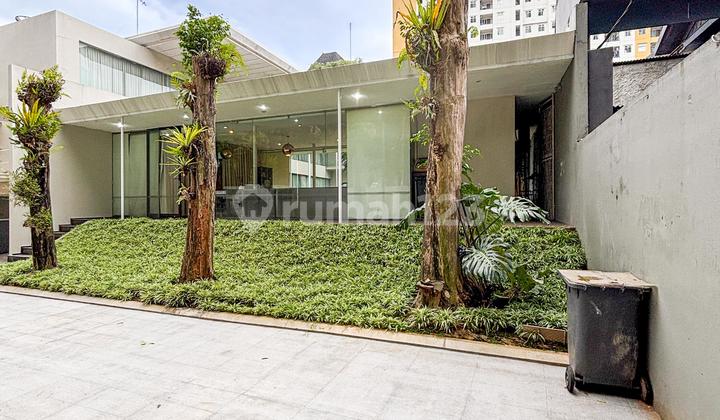 Best Area, One And Only Rumah 1 Lantai, Cocok Untuk Hunian, Resto, Cafe, Office Atau Clinic Di Wijaya