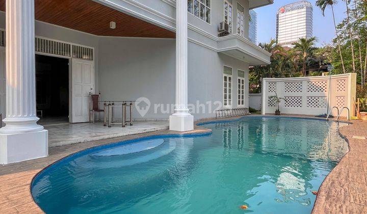 Rumah 2 Lantai Bagus Semi Furnished SHM di Kuningan, Jakarta Selatan 1