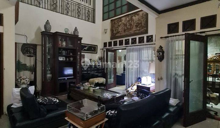 Rumah Hang Jebat 2 Lantai Bagus Furnished SHM di Kebayoran Baru, Jakarta Selatan 2