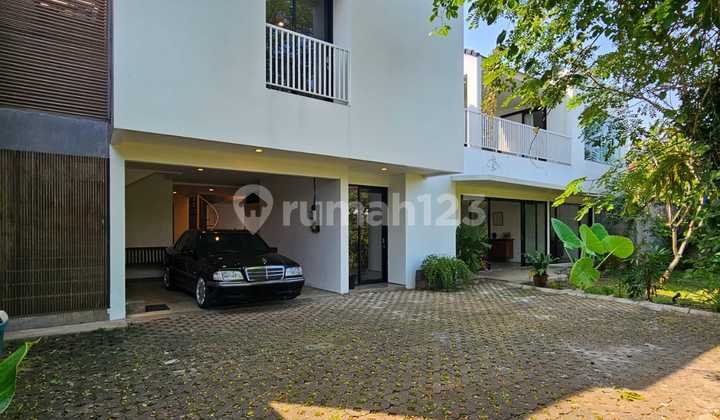 Nice 2-Storey House in Cinere, Depok with SHM