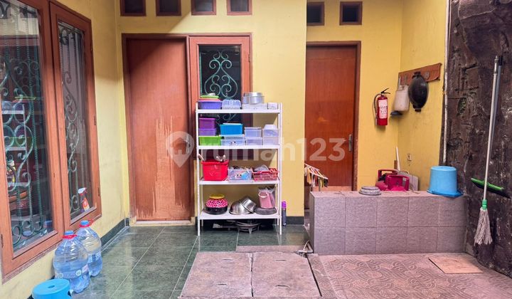 Rumah Butuh Minim Renovasi SHM di Bendungan Hilir 2