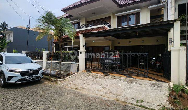 Rumah 2 Lantai Bagus SHM di Gandaria, Jakarta Selatan 1