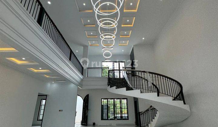 Rumah 2 Lantai Baru Semi Furnished SHM di Pondok Indah, Jakarta Selatan 1