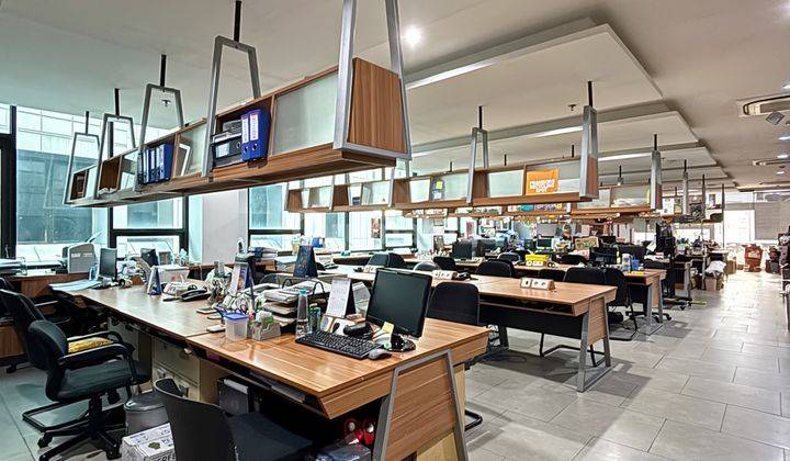 Komersil, Cipete, Gedung Prambors Fatmawati Raya 1