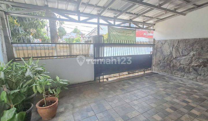 Rumah Pinggir Jalan Layak Huni di Jl. Gading Raya Pondok Bambu 1