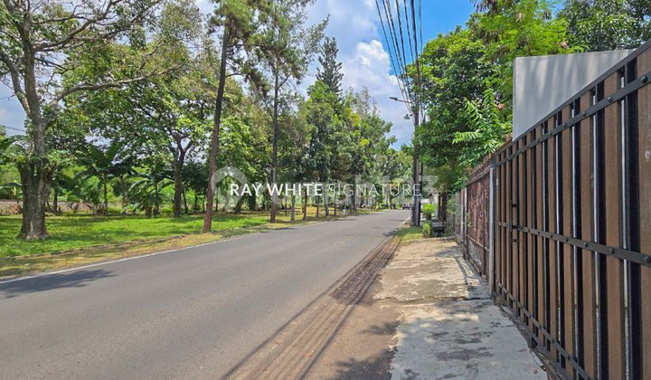 Rumah 2 Lantai Lokasi Dalam Komplek di Jl. Bintaro Utara B1  2