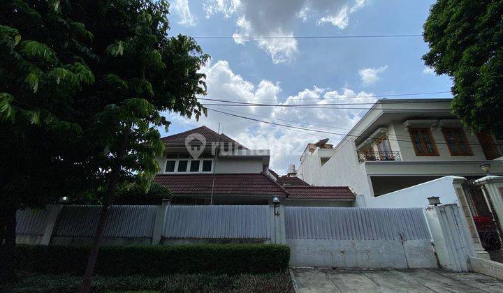 Dijual Rumah Area Tenang di Jl Metro Hijau 2 Kebayoran Lama 1