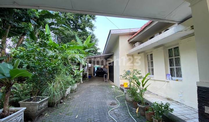 Rumah Hitung Tanah di Jl Proklamasi Menteng Cocok untuk Bisnis