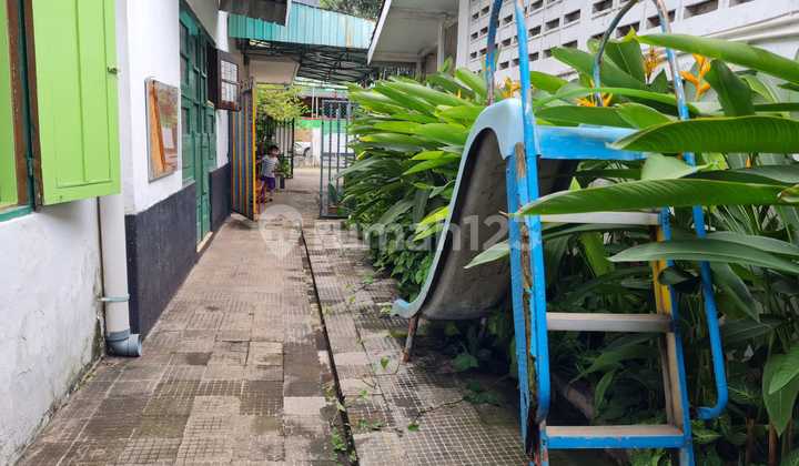 For Sale: Land-Sized House on Jl. Taman Amir Hamzah, Menteng 2
