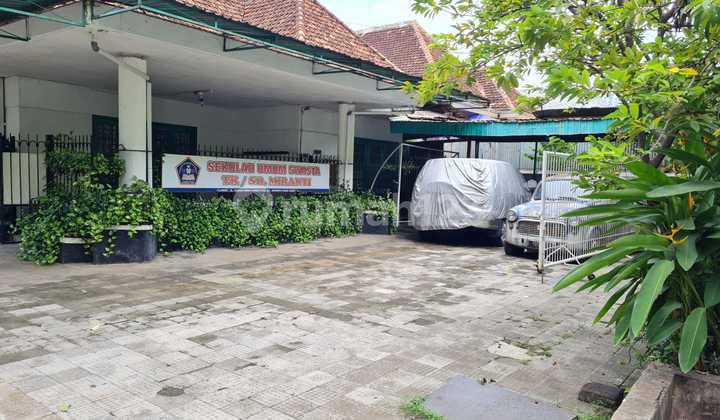 Djual Rumah Hitung Tanah di Jl. Taman Amir Hamzah Menteng
