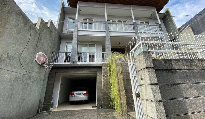 Dijual Rumah Cantik Modern di Jl. Weleri Menteng 1