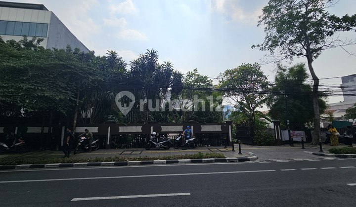 For Sale Well-Maintained Old House and Kos in Jl Fatmawati Raya