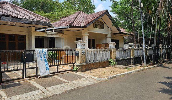 Dijual Rumah Lama di Jl Dukuh Patra 5, Jakarta Selatan 2