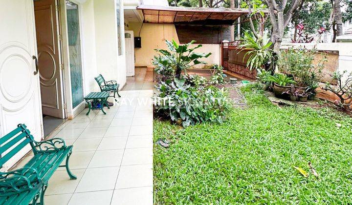 Dijual Rumah Strategis Posisi Hook di Jl. Panglima Polim V 1