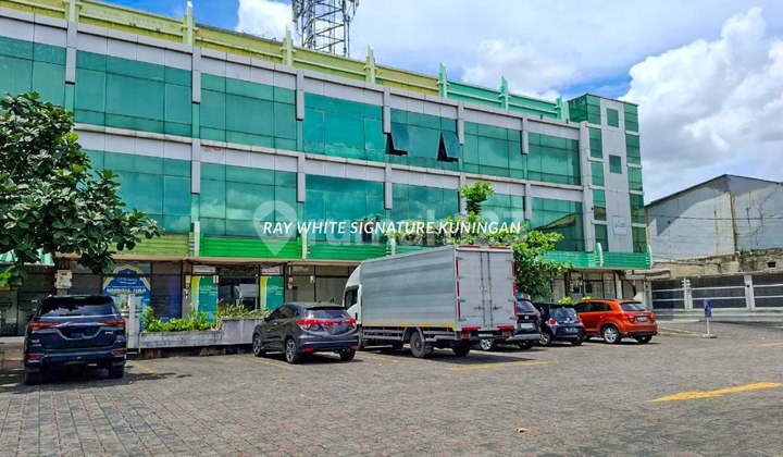 Ruko 4 Lantai Full Furnished di Jatiwaringin Junction Ex Kantor Ruko 4 Lantai Full Furnished di Jatiwaringin Junction Ex Kantor