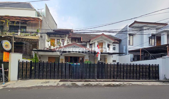 Rumah Kost dan Kantor di Jl Dwijaya Raya Cocok Untuk Bisnis