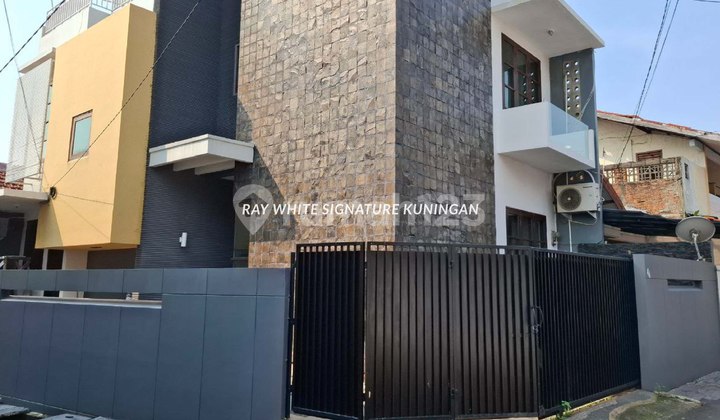 Rumah Layak Huni di Jl Tebet Barat Dalam 6 Cocok Untuk Kost Rumah Layak Huni di Jl Tebet Barat Dalam 6 Cocok Untuk Kost