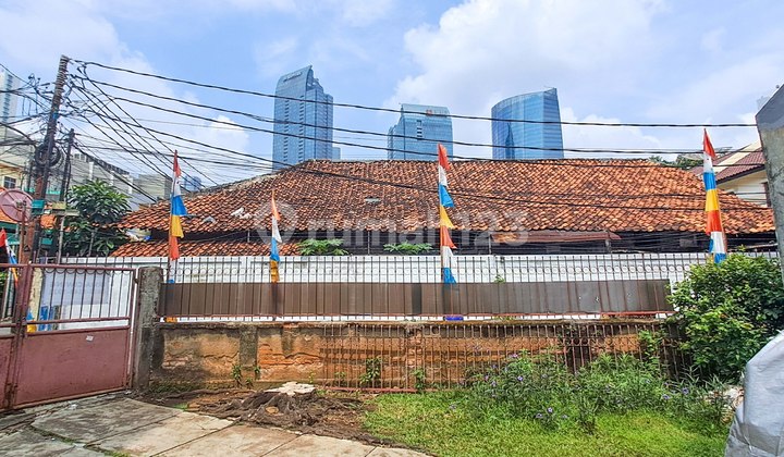 Old House Suitable for Rental Rooms on Jl Karet Pedurenan H Sidik