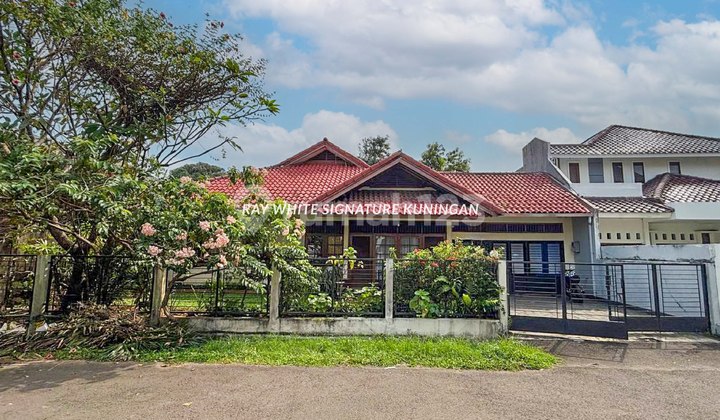 Rumah 1 Lantai di Komplek Taman Bintaro Blok E Belakang Superindo Rumah 1 Lantai di Komplek Taman Bintaro Blok E Belakang Superindo