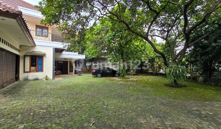 Rumah Luas 1800 meter Untuk Town House dekat TMII di Ceger Permai