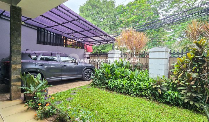 Rumah 2 Lantai Posisi Hook di Jl Pacuan Kuda Raya Pulomas 2