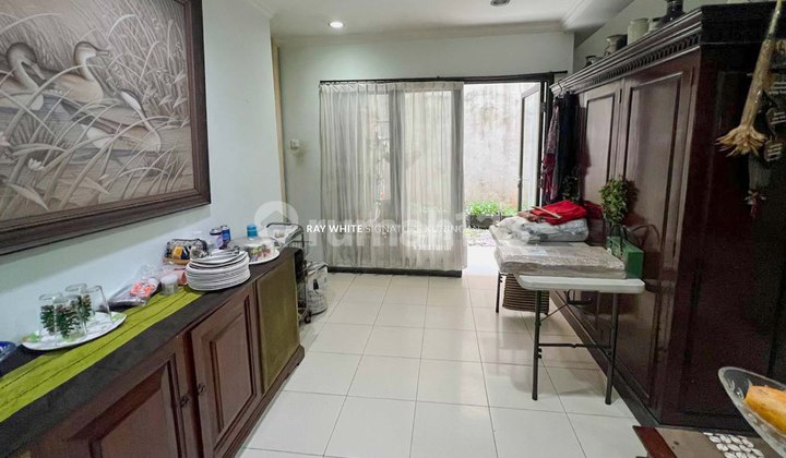 Rumah Terawat Siap Huni di Jl Kerinci 8 Lokasi Tenang 2