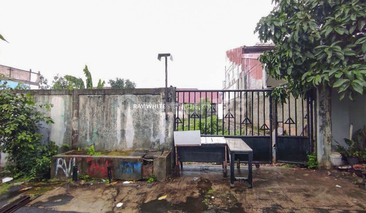 Tanah 1008 m2 di Jl H. Dogol Cocok Untuk Dibangun Town House Tanah 1008 m2 di Jl H. Dogol Cocok Untuk Dibangun Town House