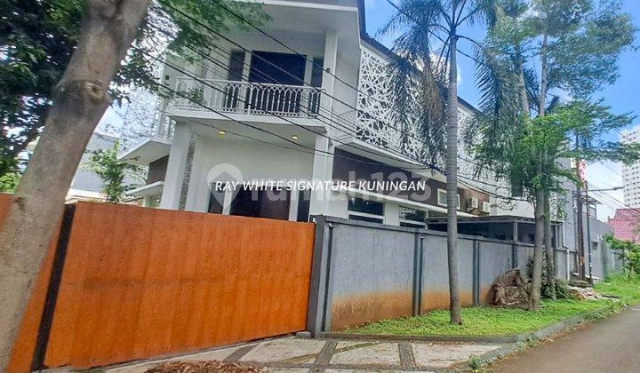 Rumah Dalam Komplek Perhubungan Lokasi Aman Nyaman
